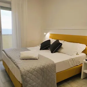 Hotel Gran San Bernardo - - Fronte Mare Con Cucina Riccione